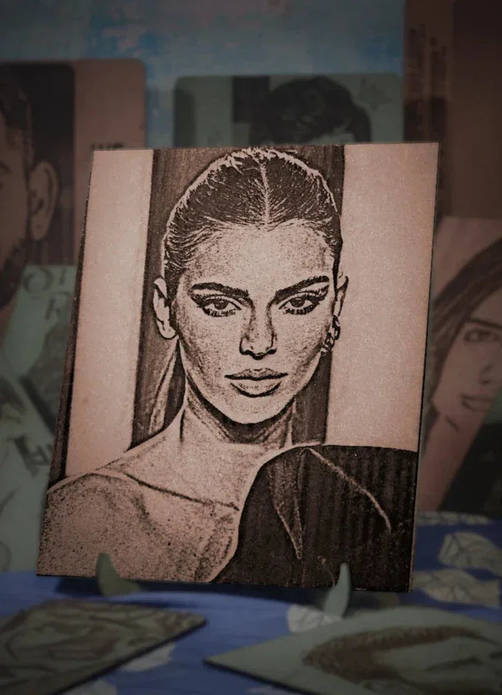 Kendall Jenner Exclusive Frames (Wooden)