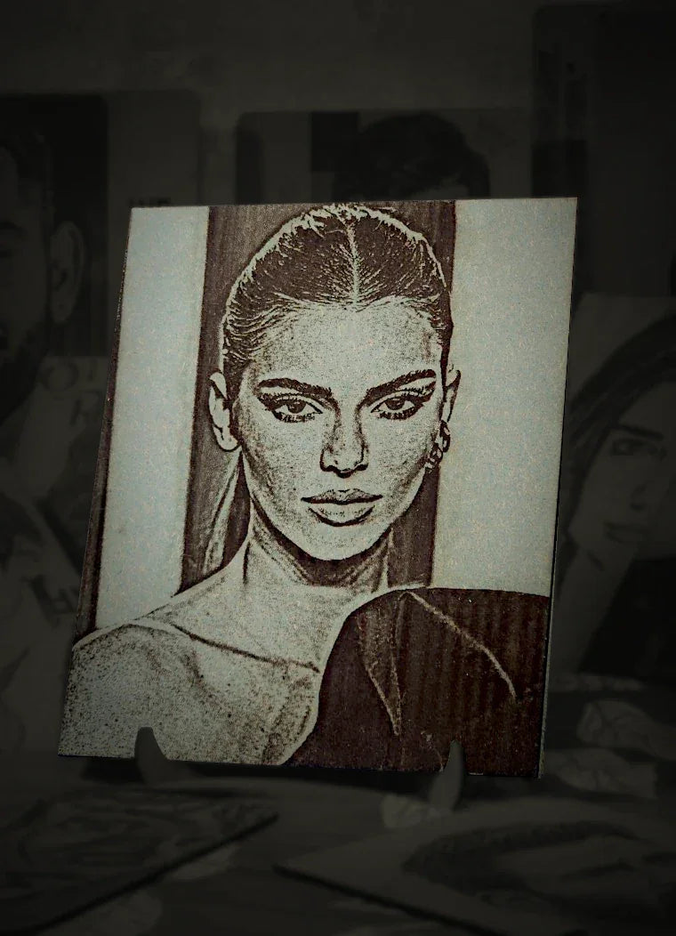 Kendall Jenner Exclusive Frames (Wooden)